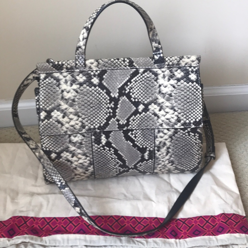 New, perfect wardrobe staple